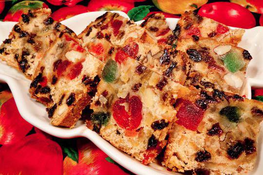 Плодв кекс с желирани бонбони