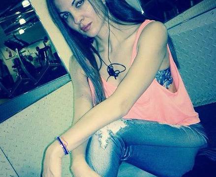 Райна лъсна с перфектна задница