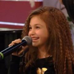 Крисия (9) спечели конкурса за певици при Слави