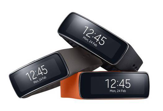 Samsung анонсира фитнес тракъра Gear Fit