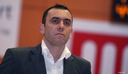 Тодор Стойков отново в училище