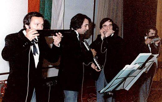 Никола Ацалов – старецът с трите хобита: Самодейният ни квартет “Родолюбие” завладя по Татово време Страната на изгряващото…