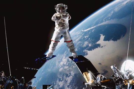 Епичният шпагат в Космоса