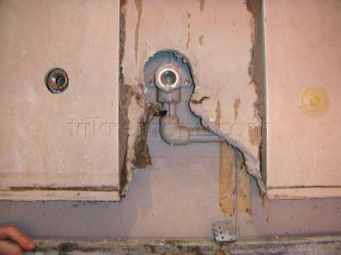 Водопроводчик – отстраняване на теч и ВиК аварии денонощно