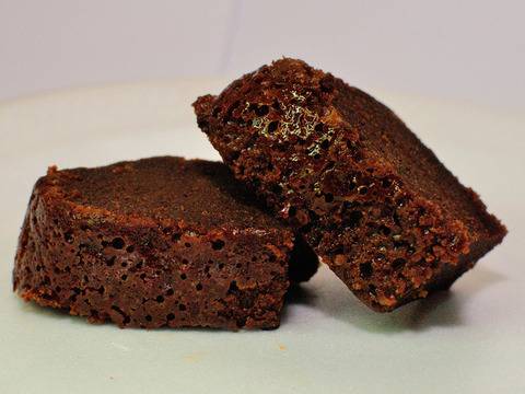 Бърз сладкиш с течен шоколад