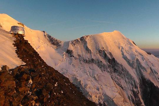 Изкачване на връх Монблан с аклиматизация на връх Брайтхорн