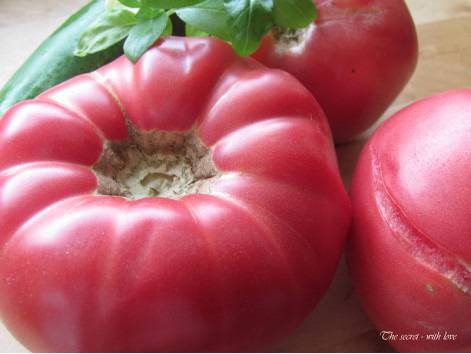 Европейски регламент иска да забрани розовите домати