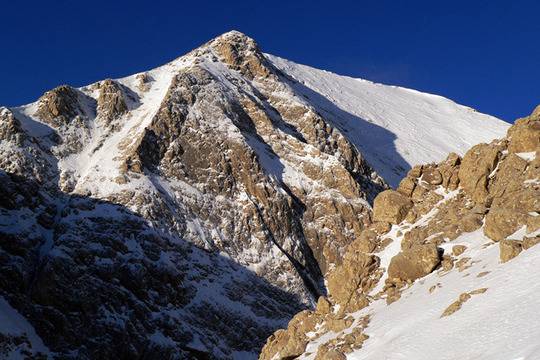 Зимно изкачване на Северната стена на връх Вихрен по тур Кулоара
