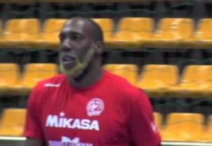 Робертланди Симон пусна брада за Купата на Италия (видео)