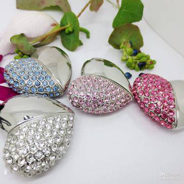 Съвети за поддръжка на бижутата Сваровски