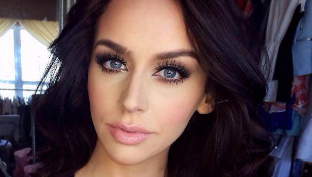 Три варианта на грим за 8-ми март видяна 2119 коментари 0