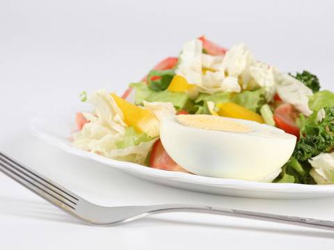 Салата с риба тон