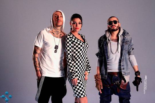 Donna, Pavell и Venci Venc!