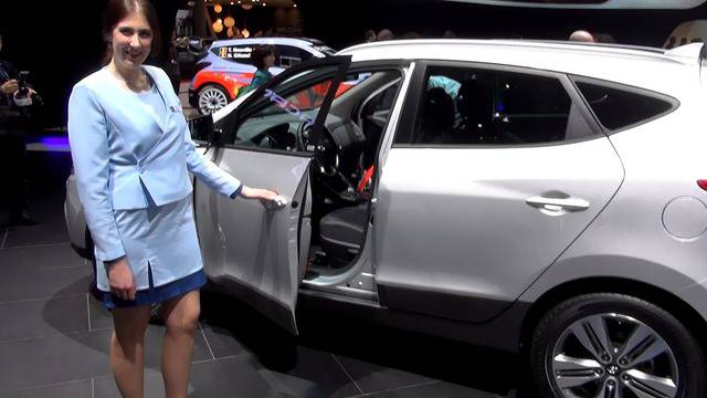 Hyundai ix35 Exterior and Interior in 3D 4K UHD