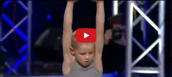 Невероятно момче в „Украйна търси талант“ изправя публиката на крака