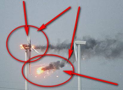 Мистериозен обект възпламени небето над Каварна