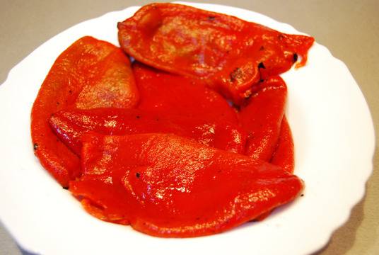 Гръцко сувлаки „Мегало певко“ („Големият бор“)