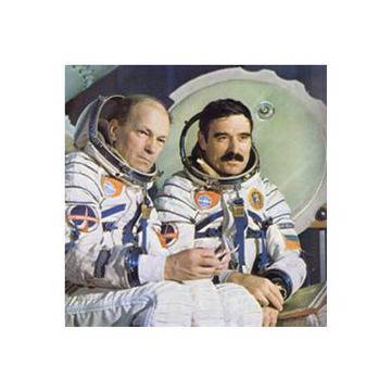 35 години от полета на първия българин в Космоса