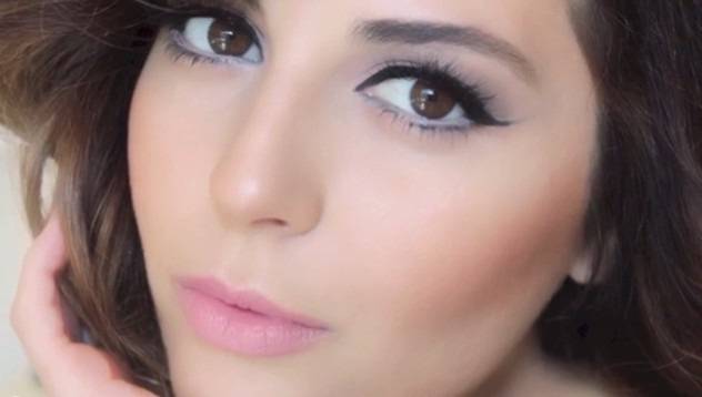 Нежен грим за дами с кестенява коса и кафяви очи (видео) видяна 2025 коментари 0