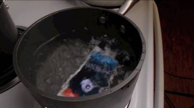 Samsung Galaxy S5 е по-надежден от iPhone 5s, но само във вряща вода