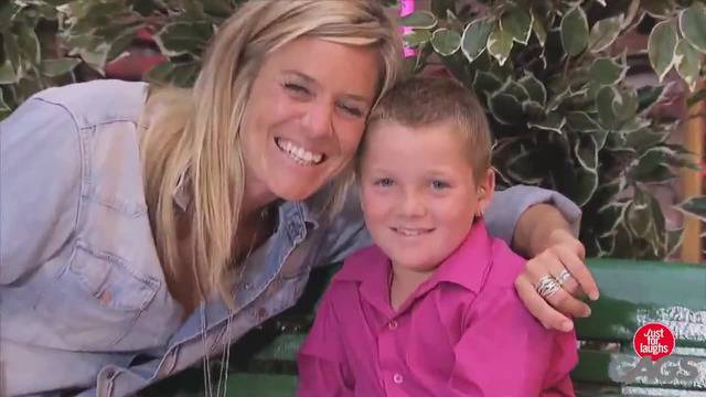 Смях! Вижте вибратора на мама – Скрита Камера