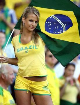 YouR Plac3: Красивата страна на футбола