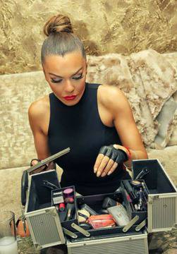 Ето какво прави Галена преди участие (Снимки)