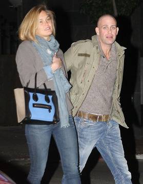 Бар Рафаели иска интимна сватба видяна 1676 коментари 1