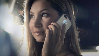 Калъфчето Lunecase снабдява iPhone с модерни LED известия