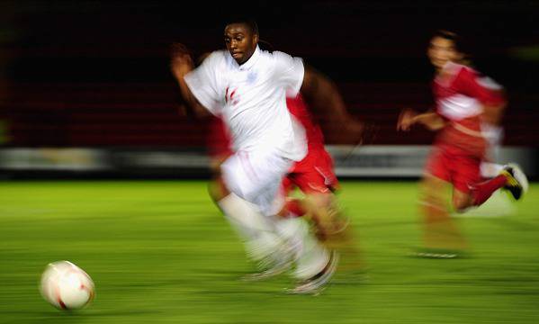 Роналдо ли? Не! Той е най-бързият футболист в света!