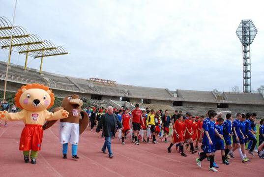 22 отбора мерят сили във футболен турнир за ученици в Пловдив