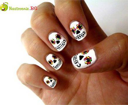 Забавен маникюр