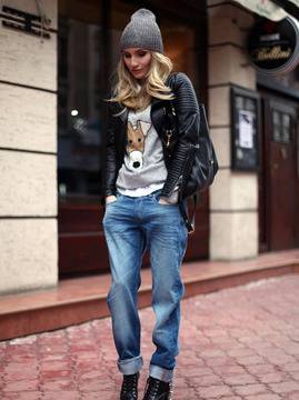 Изборът на Jenite: Куче пази от студ