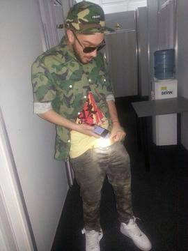 Да не види нещо! И Криско си направи селфи на „оная работа“! СНИМКА!