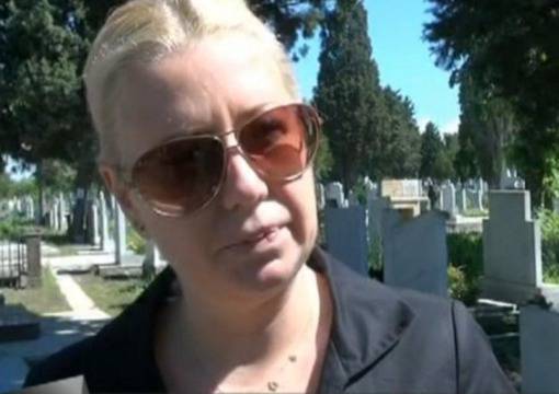 Майката на зверски удушената Алекс: Смърт за убийците на деца!