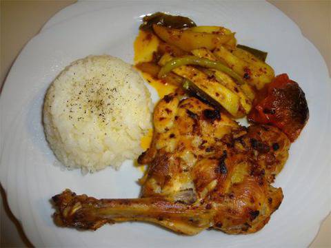 Пилешки бутчета с картофи на фурна