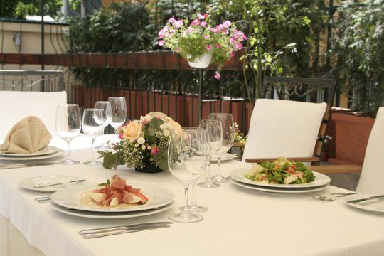 Изискан ресторант и Лоби бар