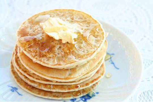 Палачинки с бадемово мляко