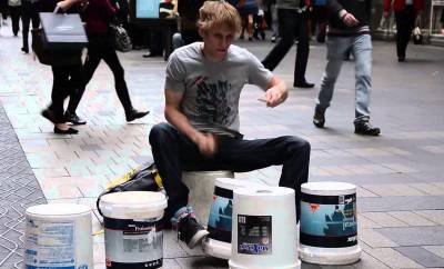 Вижте най-добрия барабанист на света