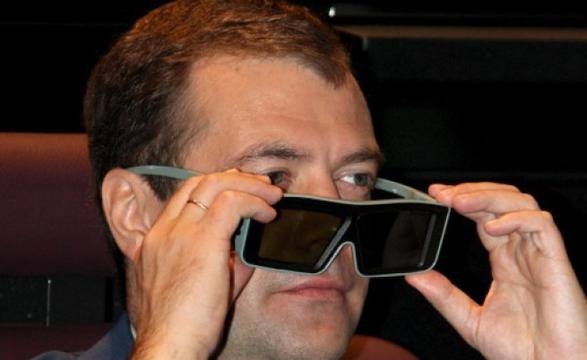 Медведев: Русия зависи от износа на петрол и газ