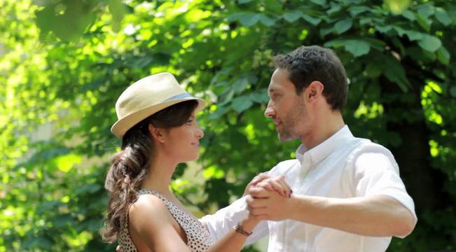 Телефонът звъни… Мери Бойс Бенд търсят Славена и Дарин