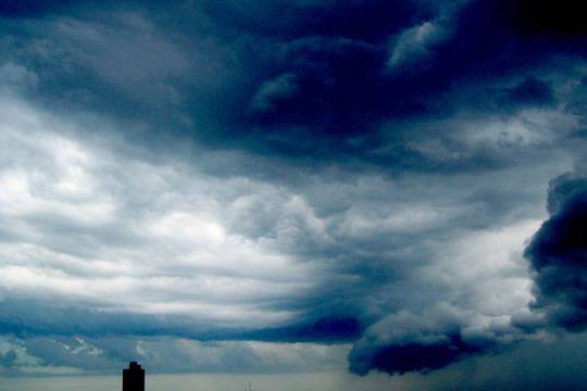 Торнадо се изви край Созопол