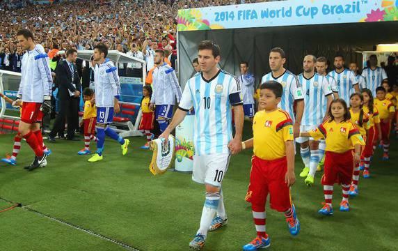 Дете остана огорчено от Лео Меси (ВИДЕО)