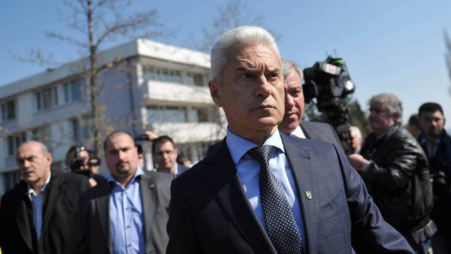 Сидеров: Между ГЕРБ, БСП и ДПС има уговаряне