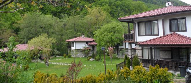 Добре дошли в Комплекс „Канарата“ – Къщи за Гости!