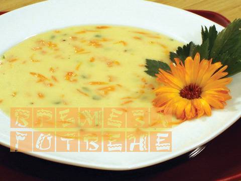 Супа със сирене и невен