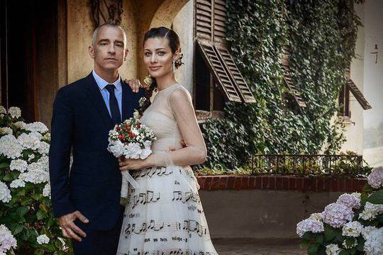 ВИП сватби – Ерос Рамацоти с новата си булка