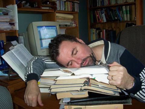 Как да не заспим, когато ни се спи много, а имаме работа за вършене