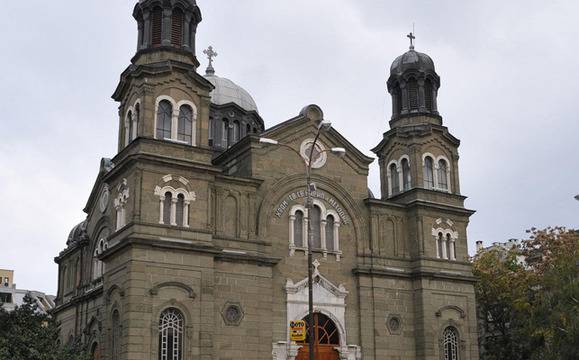 Общината: Няма пропадане на църквата „Св. Св. Кирил и Методий“