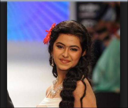 Вижте порасналата Ананди от Малката булка